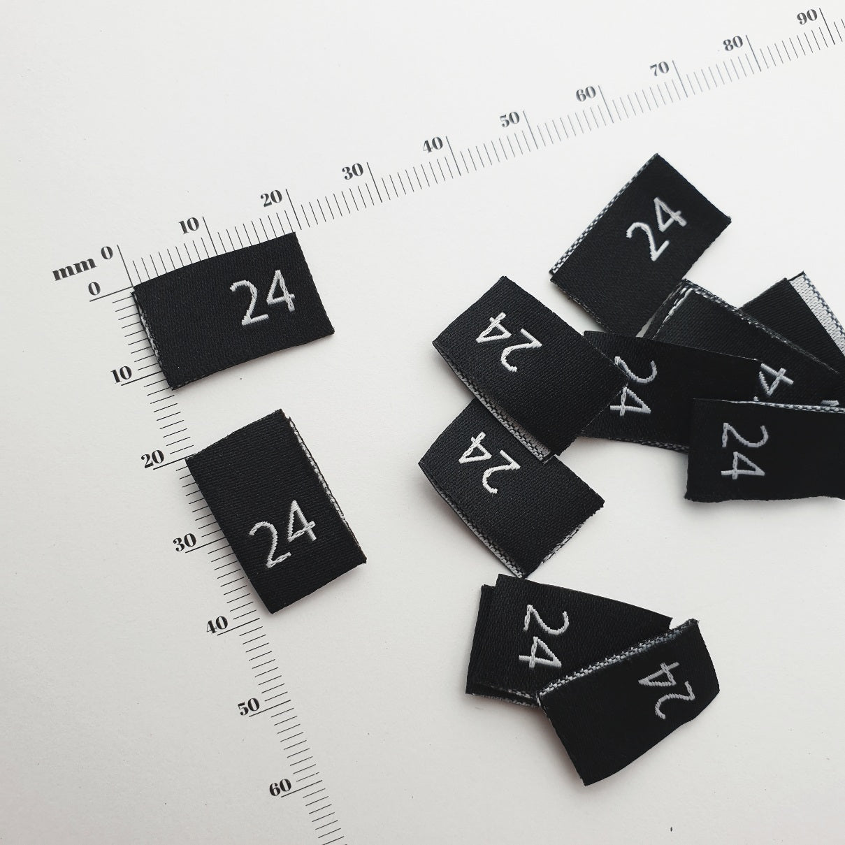 SIZE PIPS - WOVEN LABELS