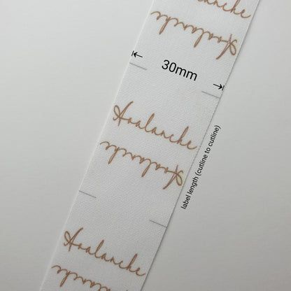 #06WPC - WHITE POLYESTER/COTTON BLEND SMALL LOGO LABELS
